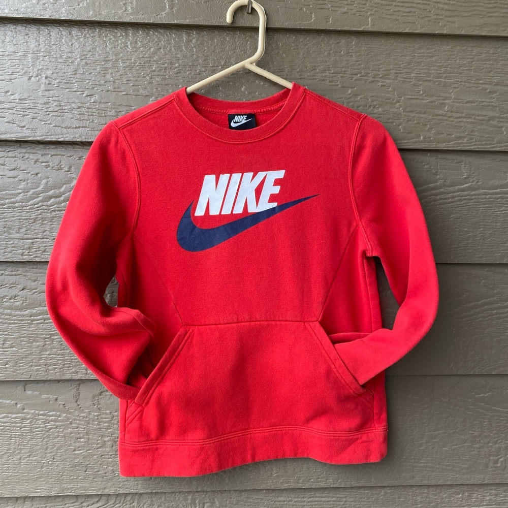 Nike Sweatshirt Crew Kangaroo pockets fleece kids size M, red